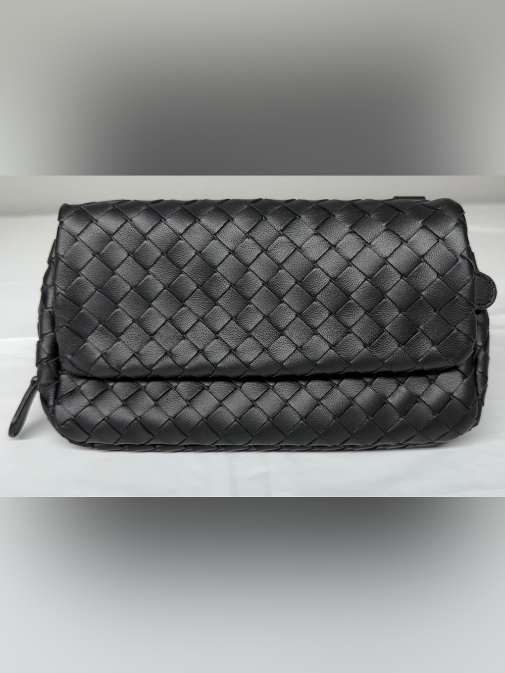 Bottega Veneta Intrecciato woven nappa leather mini messenger bag with COA - Picture 2 of 14